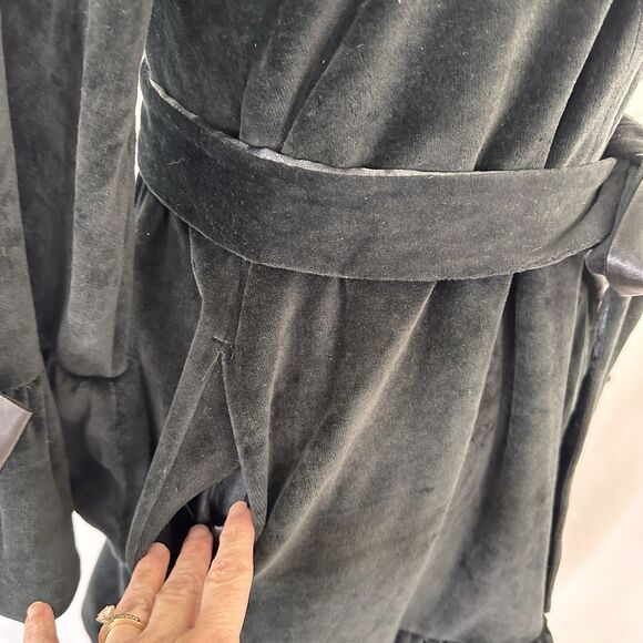 BETSEY JOHNSON Black Velour Robe SMALL Pockets Ribbon Bows Lace Ruffle - Picture 8 of 9